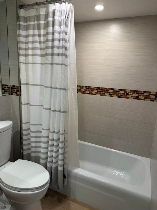 В аренду: $3,000 (2 спален, 2 ванн, 1201 Квадратных фут)