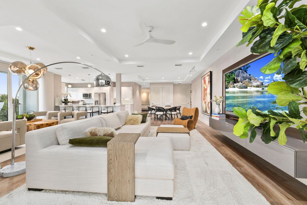 En Venta: $2,490,000 (3 camas, 2 baños, 2119 Pies cuadrados)