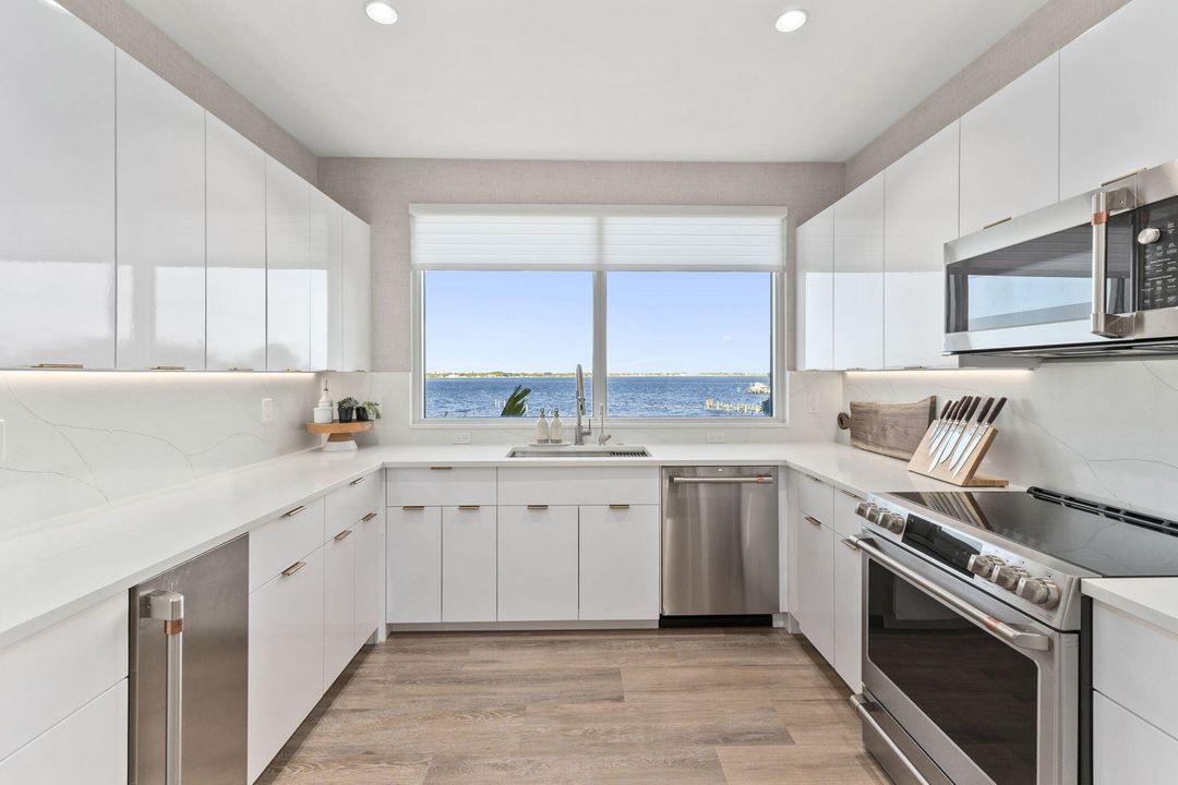 En Venta: $2,490,000 (3 camas, 2 baños, 2119 Pies cuadrados)