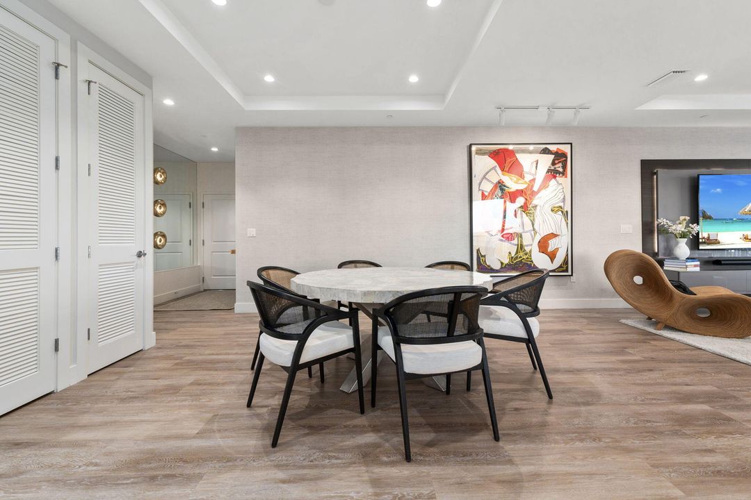 En Venta: $2,490,000 (3 camas, 2 baños, 2119 Pies cuadrados)