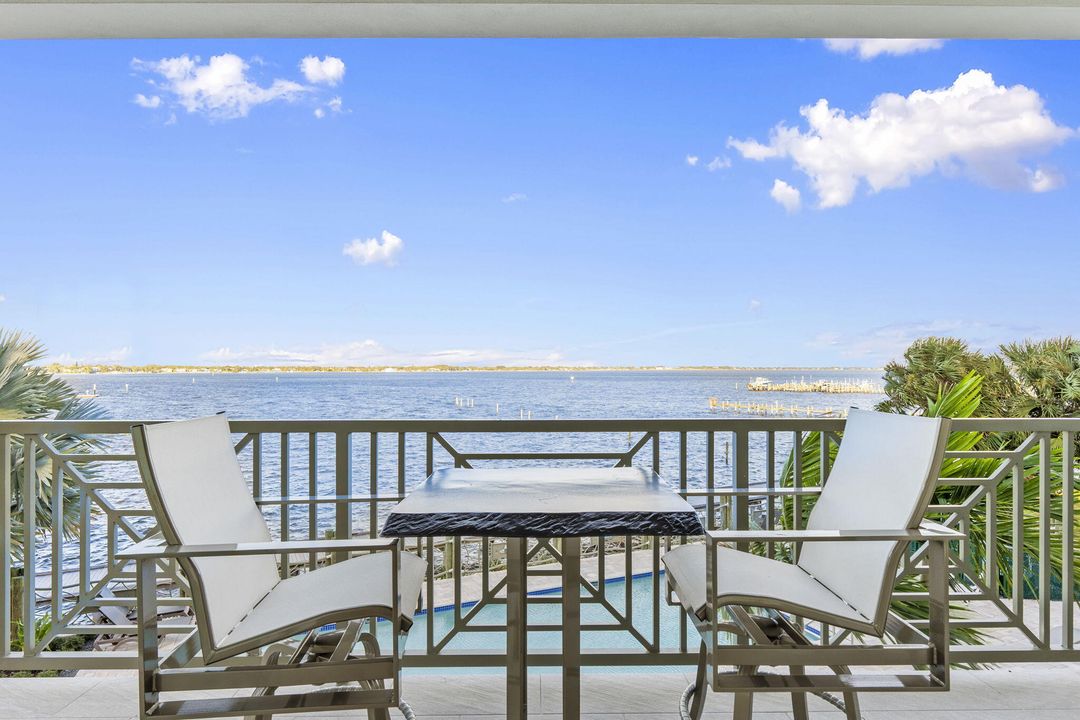 En Venta: $2,490,000 (3 camas, 2 baños, 2119 Pies cuadrados)