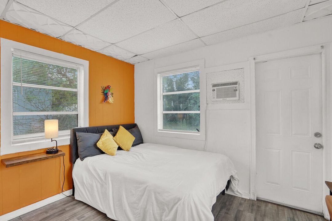 待售: $399,700 (0 贝兹, 0 浴室, 944 平方英尺)