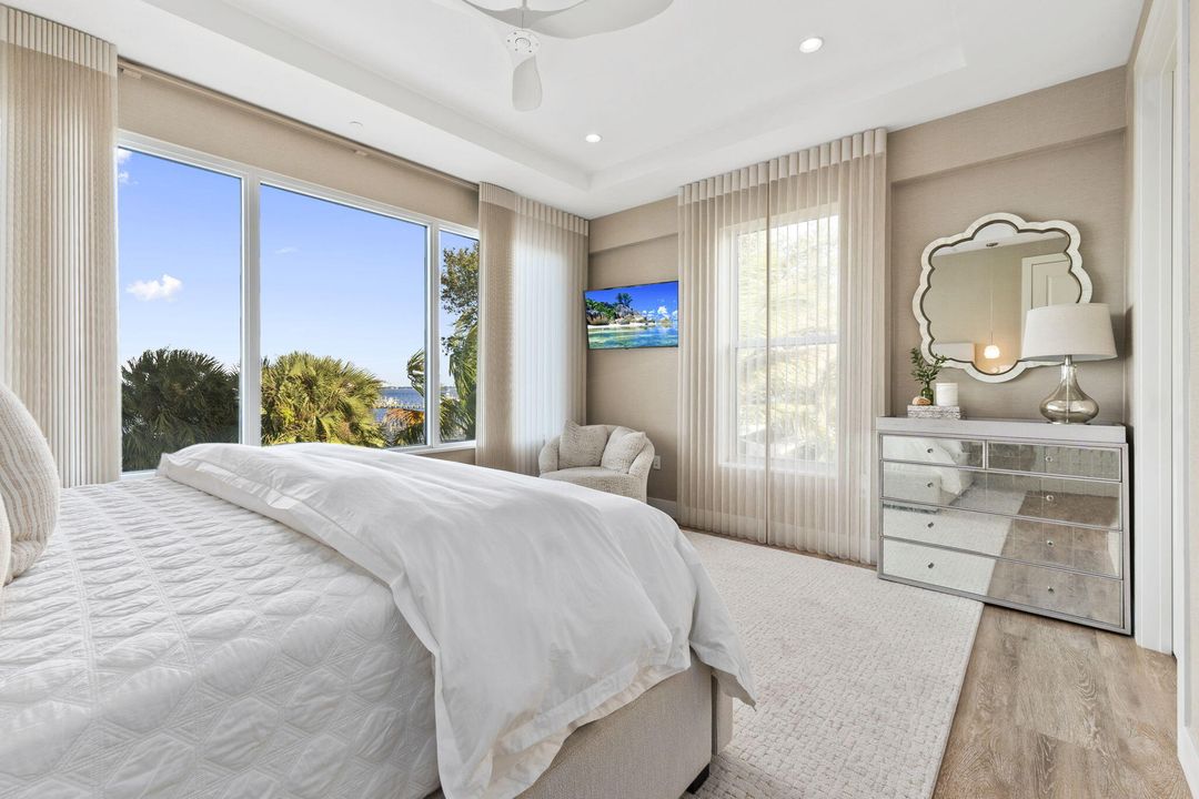 En Venta: $2,490,000 (3 camas, 2 baños, 2119 Pies cuadrados)