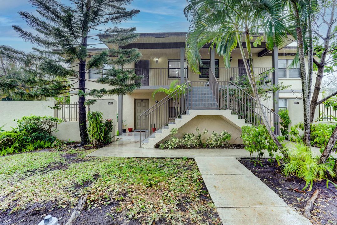 待售: $343,000 (2 贝兹, 2 浴室, 1348 平方英尺)