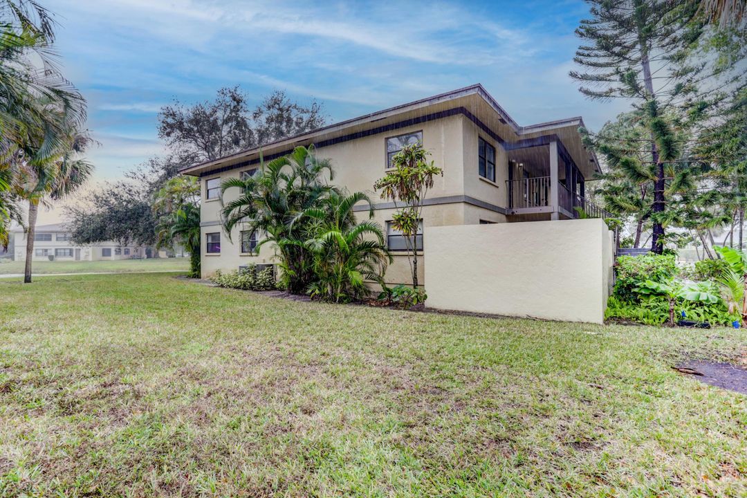 待售: $343,000 (2 贝兹, 2 浴室, 1348 平方英尺)