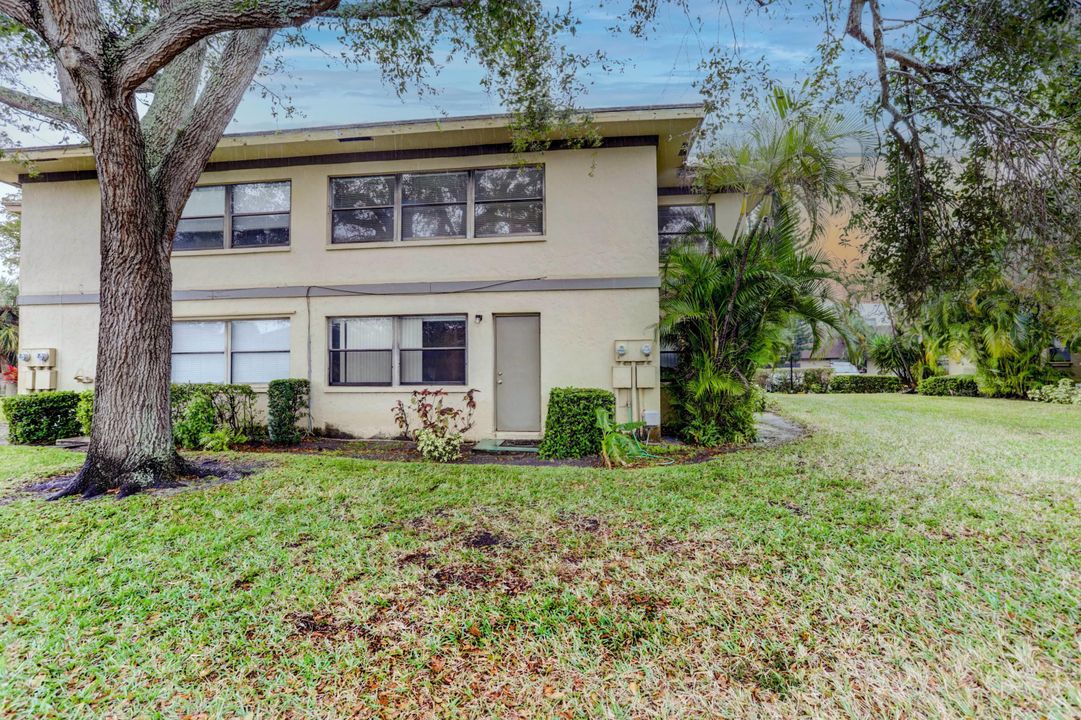 待售: $343,000 (2 贝兹, 2 浴室, 1348 平方英尺)