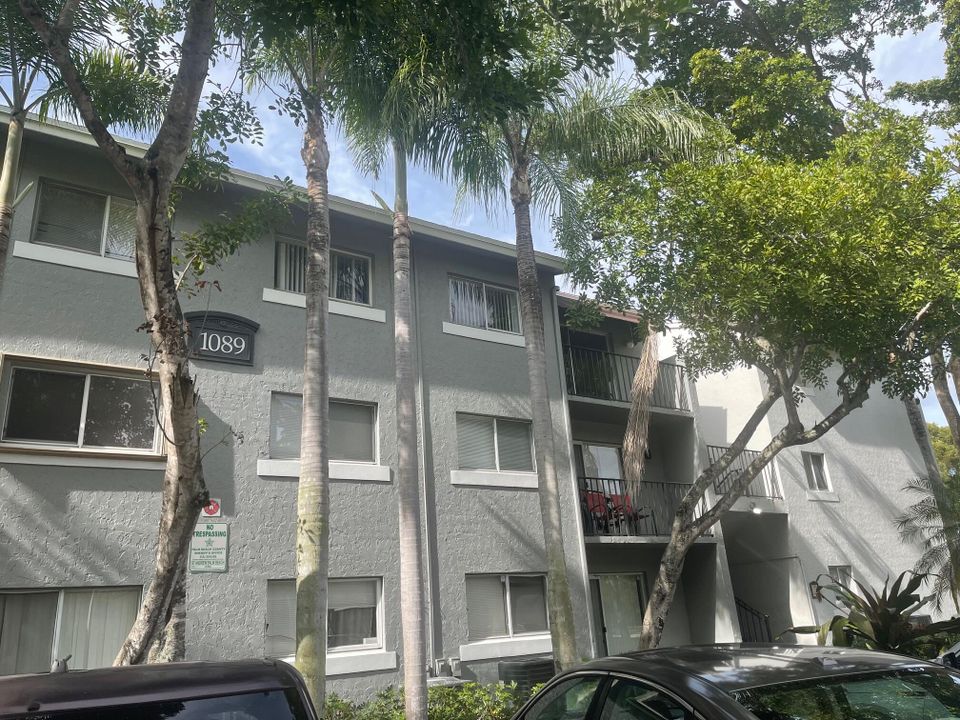 出租: $1,550 (1 贝兹, 1 浴室, 540 平方英尺)