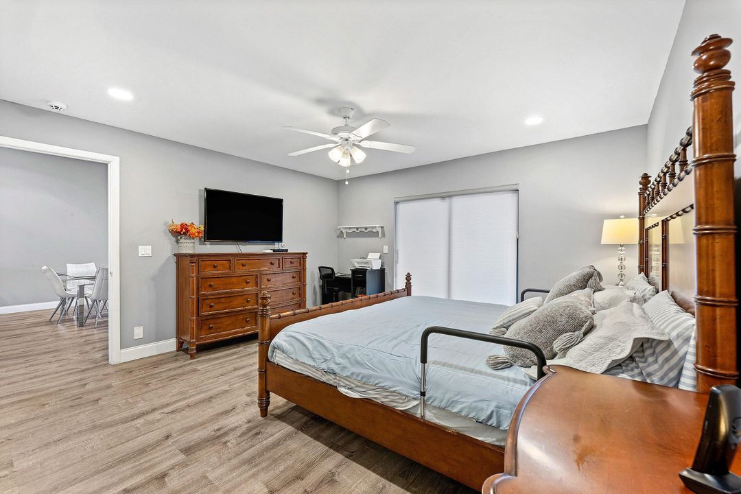 For Sale: $369,000 (2 beds, 2 baths, 1437 Square Feet)