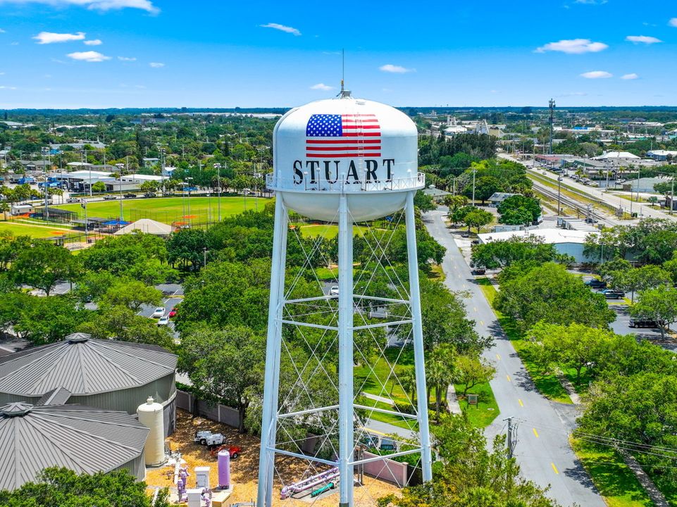 En Venta: $2,490,000 (3 camas, 2 baños, 2119 Pies cuadrados)