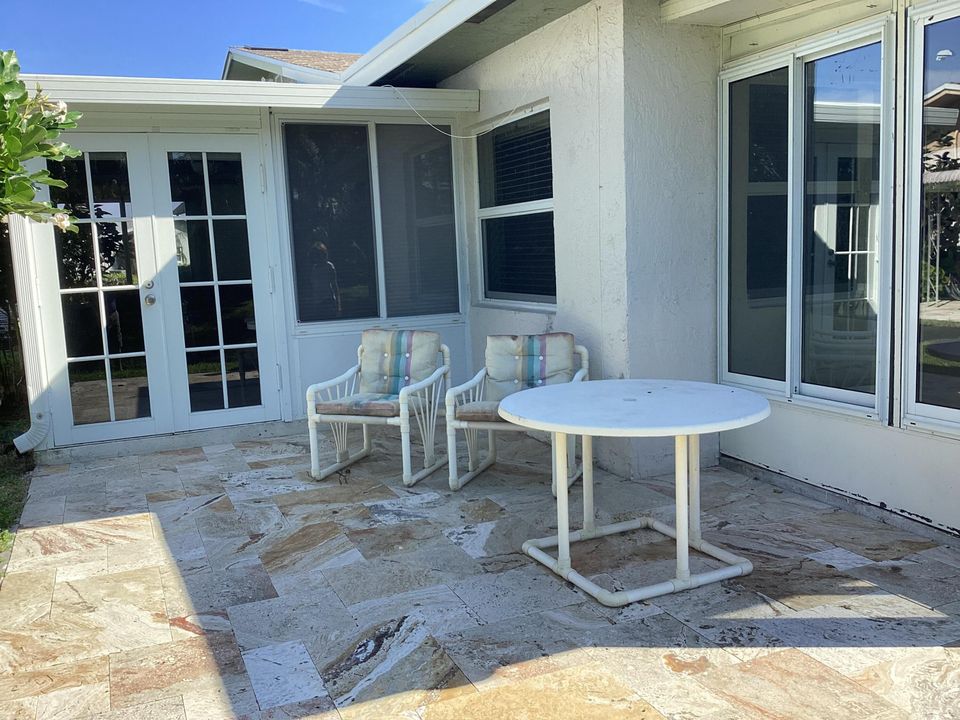 На продажу: $439,900 (2 спален, 2 ванн, 1527 Квадратных фут)