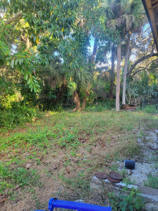 For Sale: $198,900 (4 beds, 2 baths, 2434 Square Feet)