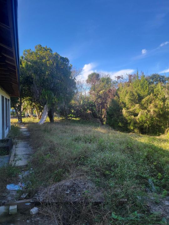 For Sale: $198,900 (4 beds, 2 baths, 2434 Square Feet)