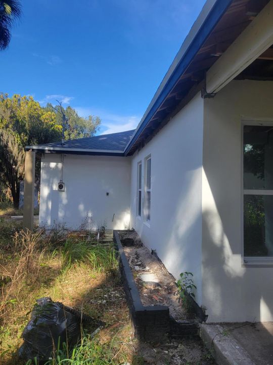 For Sale: $198,900 (4 beds, 2 baths, 2434 Square Feet)