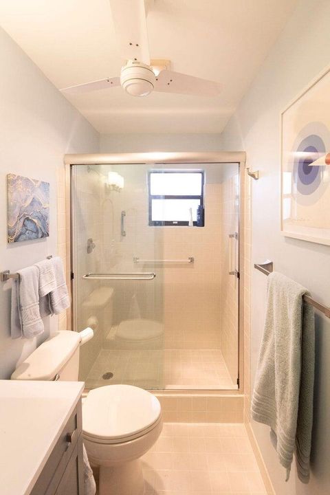 For Rent: $2,200 (2 beds, 2 baths, 1404 Square Feet)