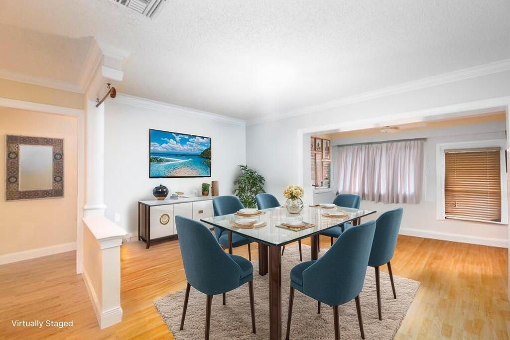 For Rent: $2,200 (2 beds, 2 baths, 1404 Square Feet)