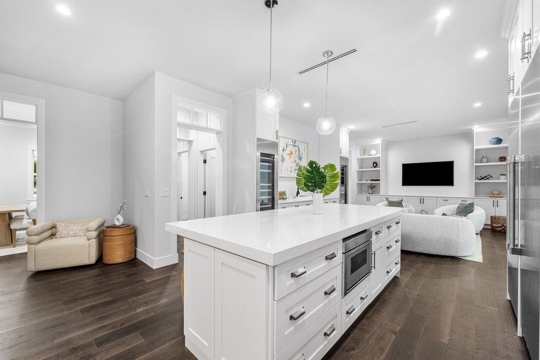 For Sale: $5,700,000 (4 beds, 2 baths, 4954 Square Feet)