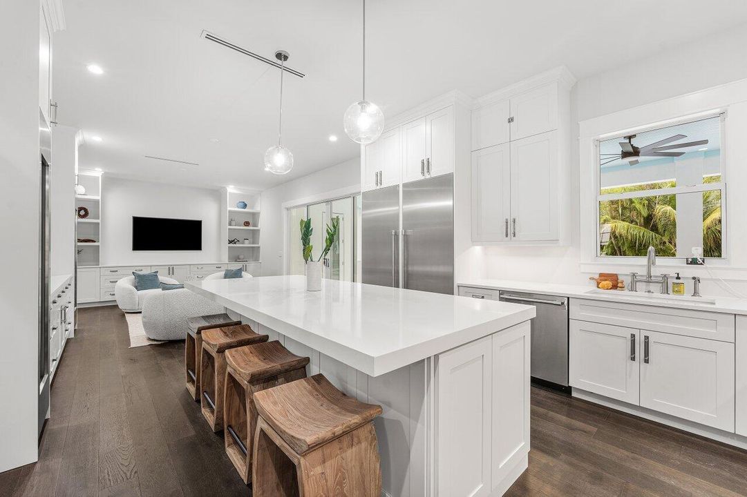 For Sale: $5,700,000 (4 beds, 2 baths, 4954 Square Feet)