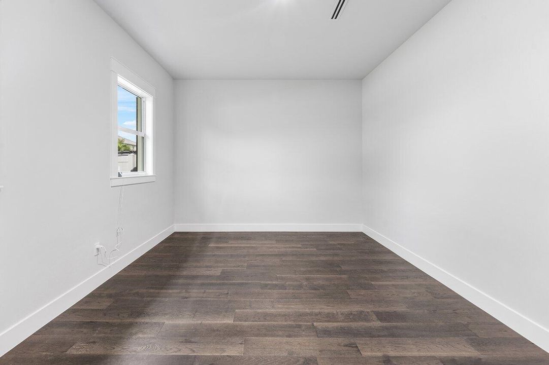 For Sale: $5,700,000 (4 beds, 2 baths, 4954 Square Feet)