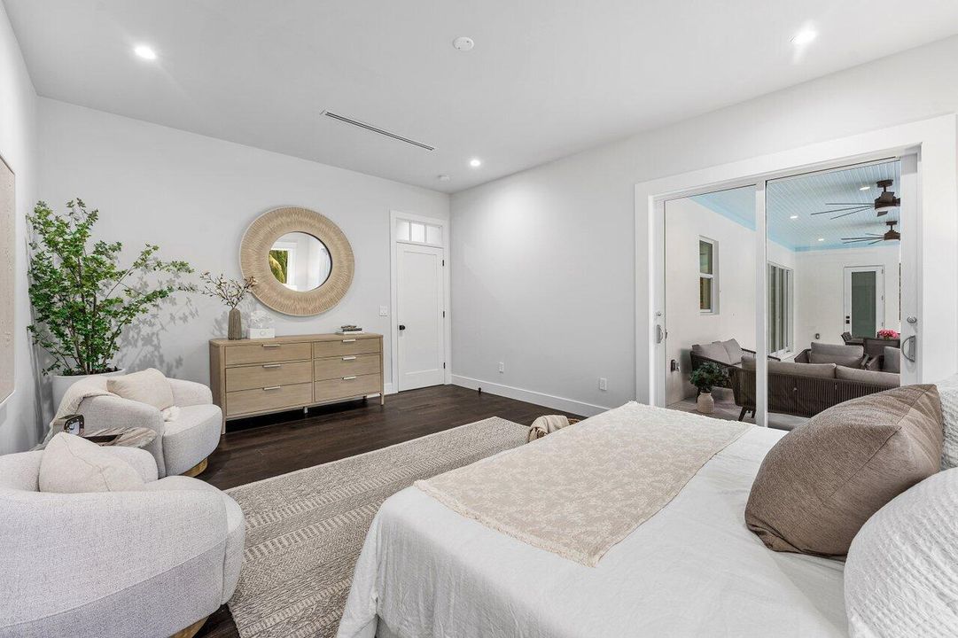 For Sale: $5,700,000 (4 beds, 2 baths, 4954 Square Feet)