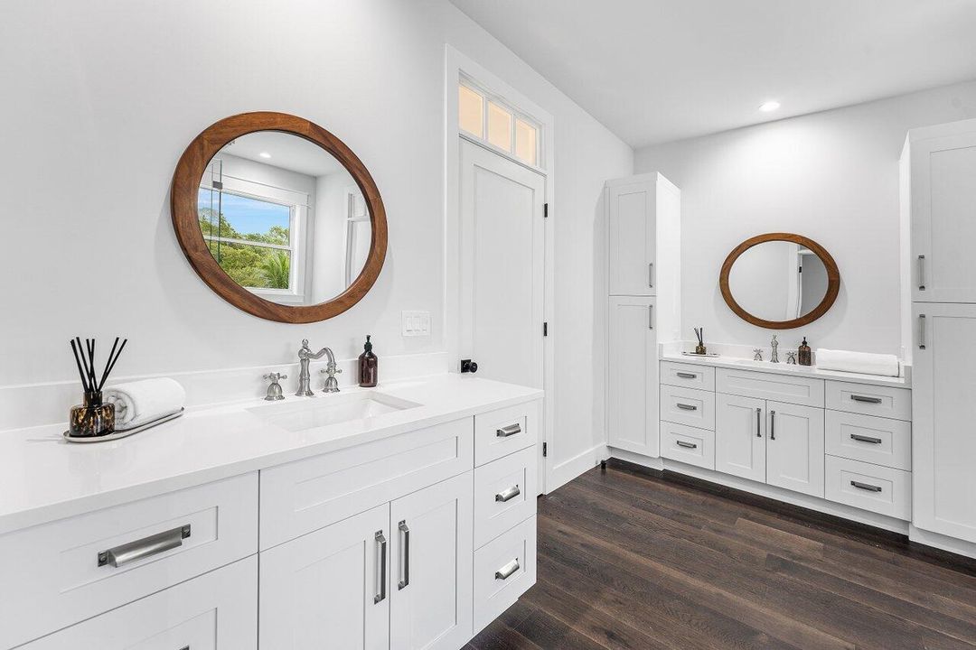 For Sale: $5,700,000 (4 beds, 2 baths, 4954 Square Feet)