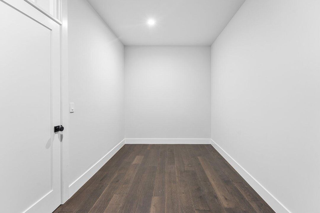 For Sale: $5,700,000 (4 beds, 2 baths, 4954 Square Feet)