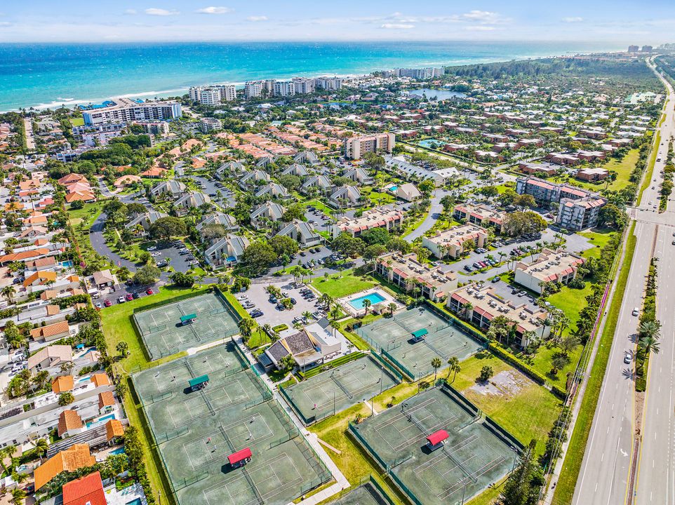 待售: $315,000 (1 贝兹, 1 浴室, 860 平方英尺)