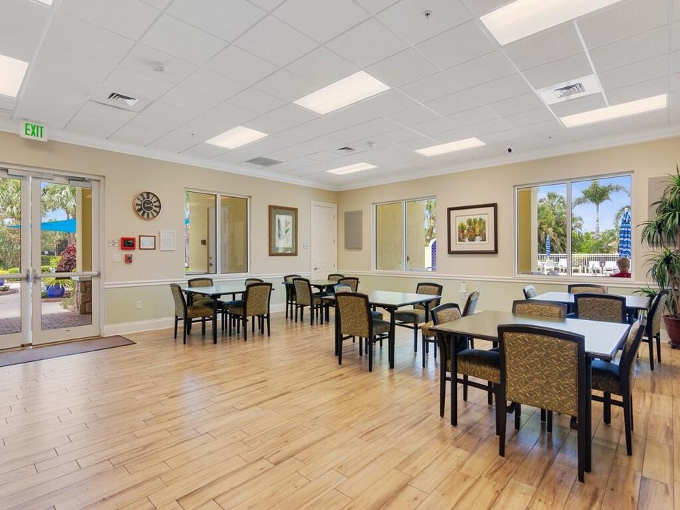 For Sale: $579,000 (3 beds, 2 baths, 2018 Square Feet)