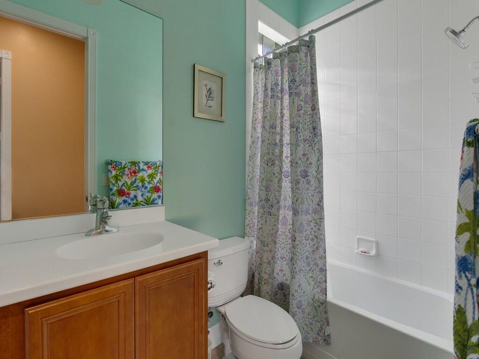 For Sale: $579,000 (3 beds, 2 baths, 2018 Square Feet)