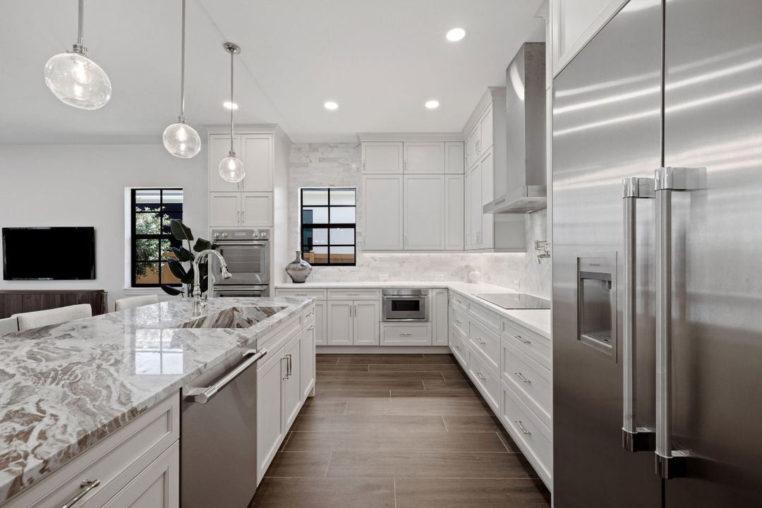 For Sale: $2,995,000 (4 beds, 3 baths, 3496 Square Feet)