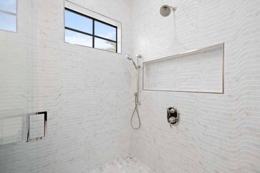 For Sale: $2,995,000 (4 beds, 3 baths, 3496 Square Feet)