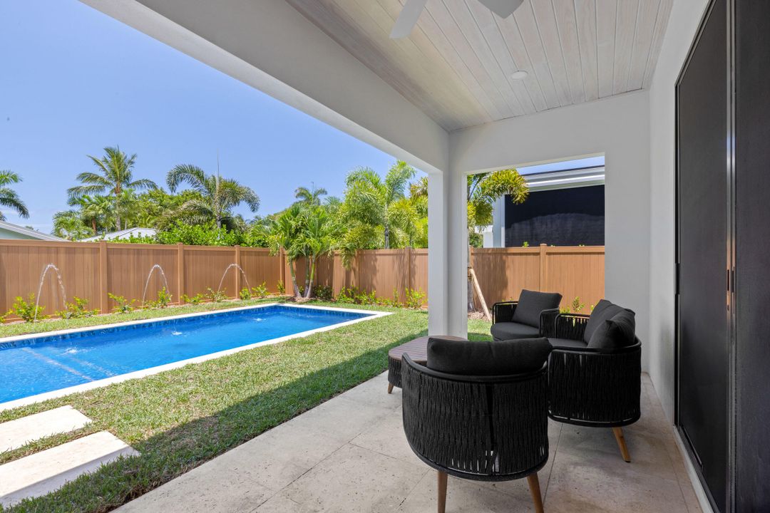 For Sale: $2,995,000 (4 beds, 3 baths, 3496 Square Feet)