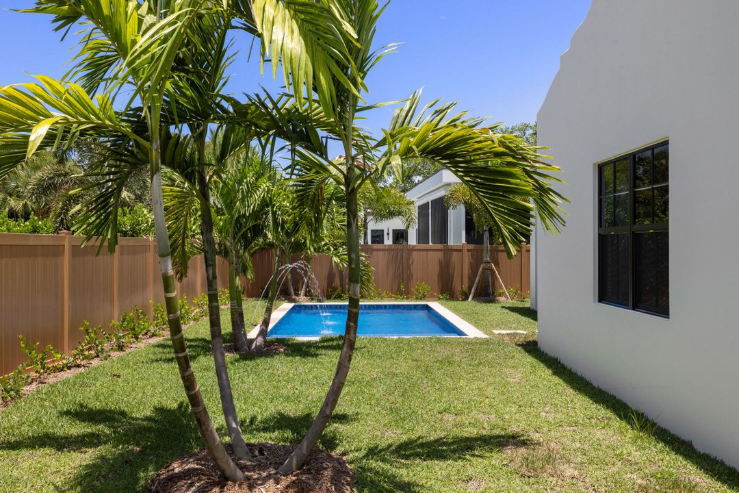 For Sale: $2,995,000 (4 beds, 3 baths, 3496 Square Feet)