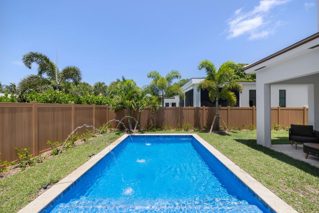 For Sale: $2,995,000 (4 beds, 3 baths, 3496 Square Feet)