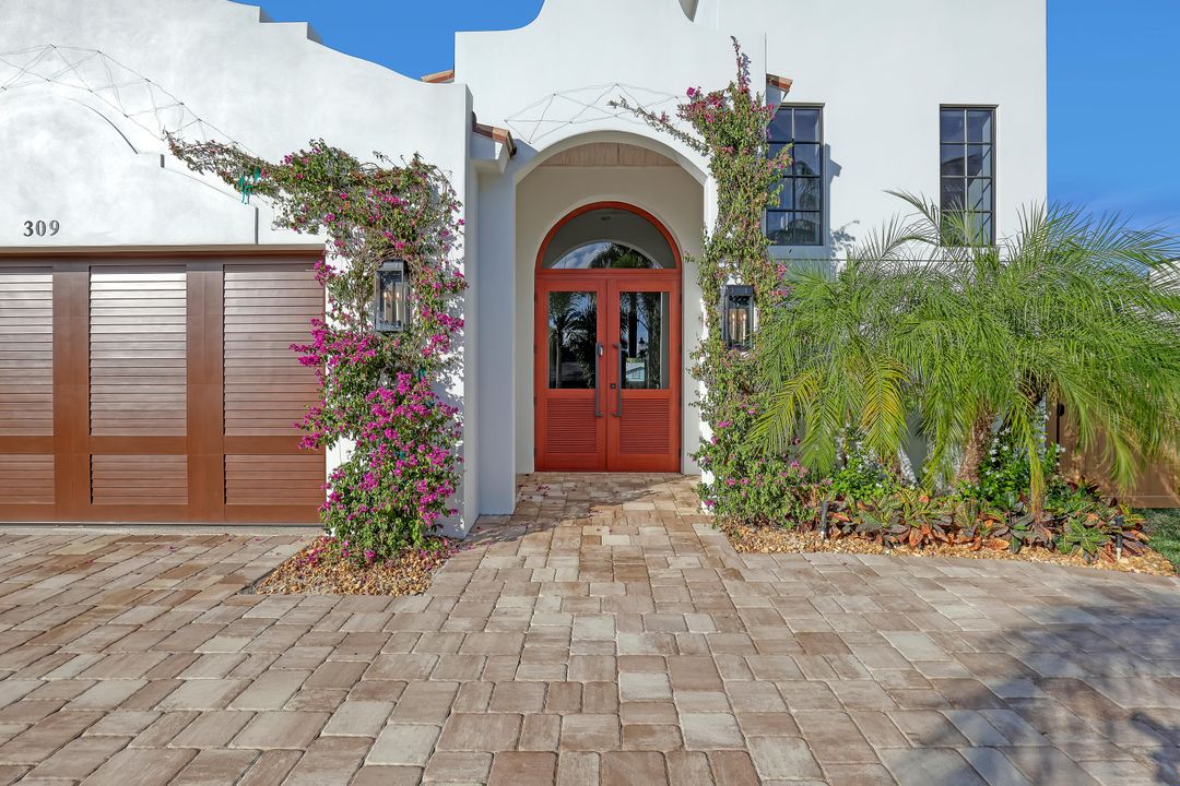 For Sale: $2,995,000 (4 beds, 3 baths, 3496 Square Feet)