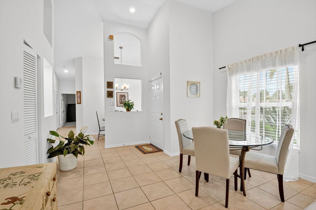 For Sale: $389,000 (3 beds, 2 baths, 1497 Square Feet)