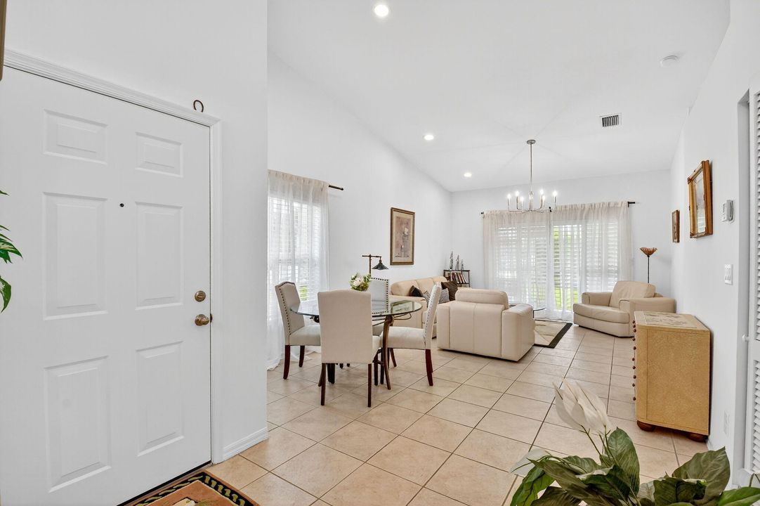 For Sale: $389,000 (3 beds, 2 baths, 1497 Square Feet)