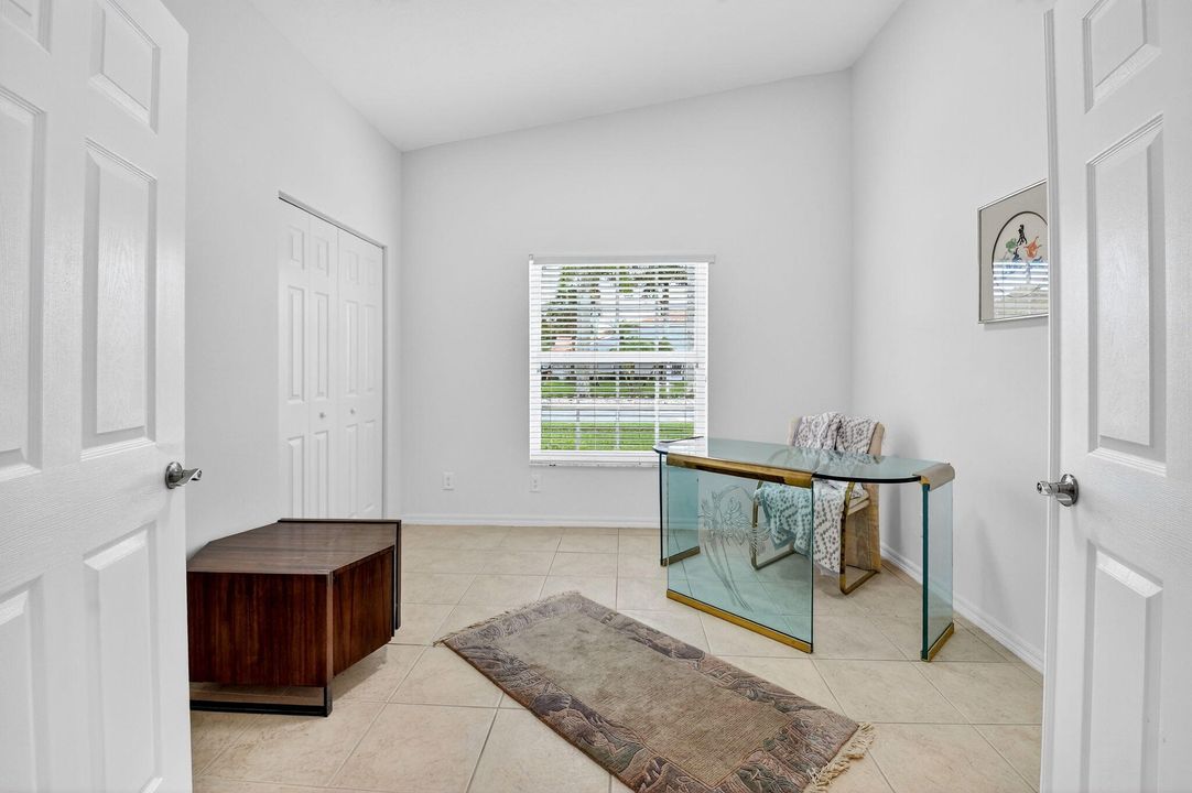 For Sale: $389,000 (3 beds, 2 baths, 1497 Square Feet)