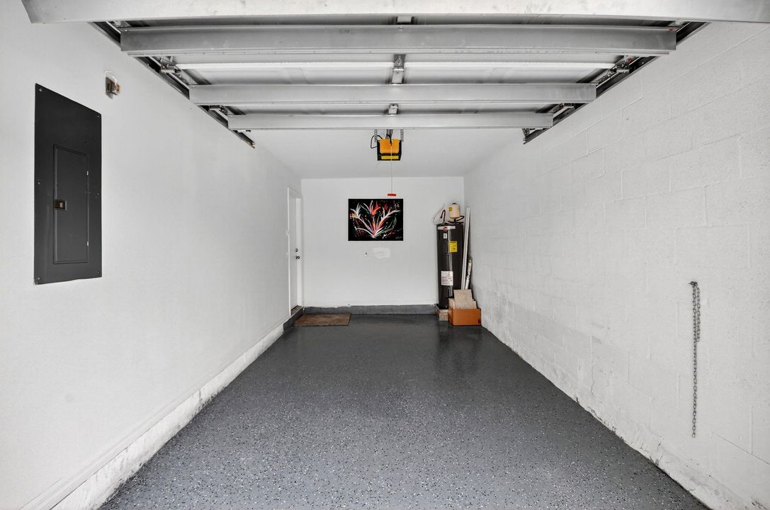 For Sale: $389,000 (3 beds, 2 baths, 1497 Square Feet)