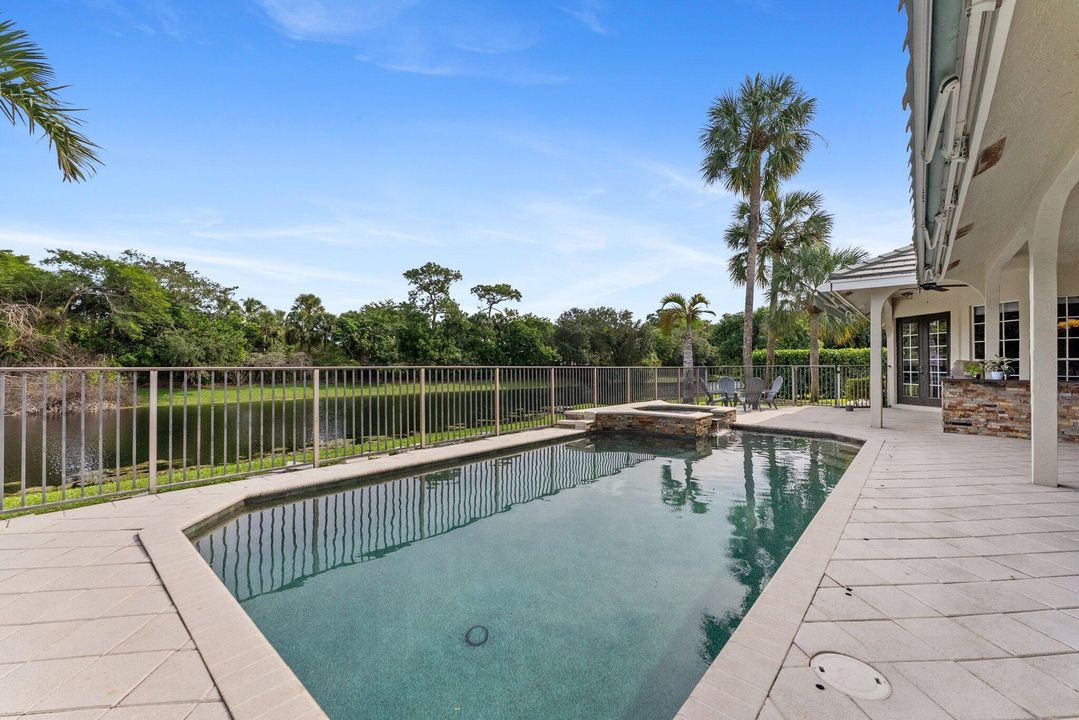 На продажу: $2,250,000 (6 спален, 4 ванн, 4033 Квадратных фут)