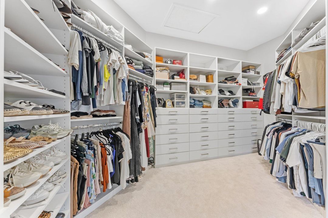 На продажу: $2,250,000 (6 спален, 4 ванн, 4033 Квадратных фут)