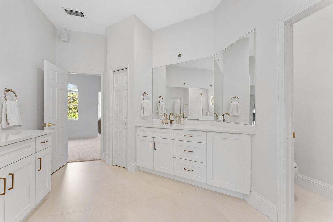 На продажу: $2,250,000 (6 спален, 4 ванн, 4033 Квадратных фут)