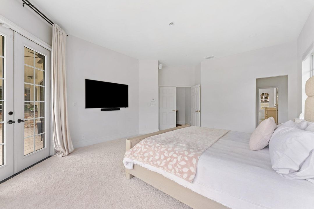 На продажу: $2,250,000 (6 спален, 4 ванн, 4033 Квадратных фут)