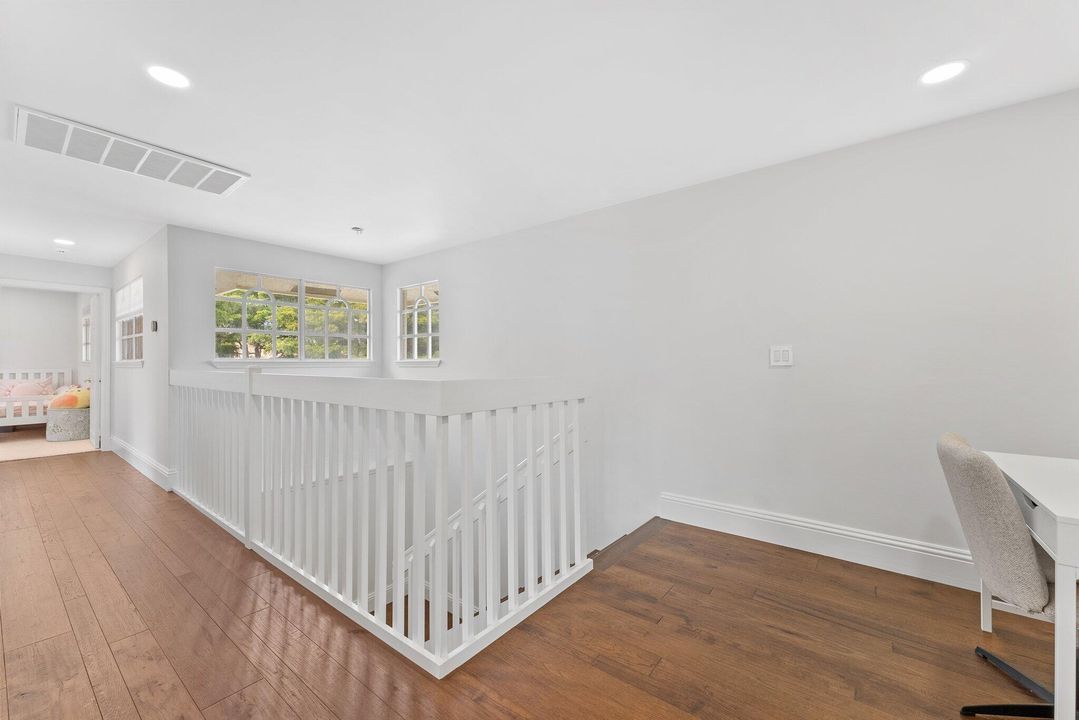 На продажу: $2,250,000 (6 спален, 4 ванн, 4033 Квадратных фут)