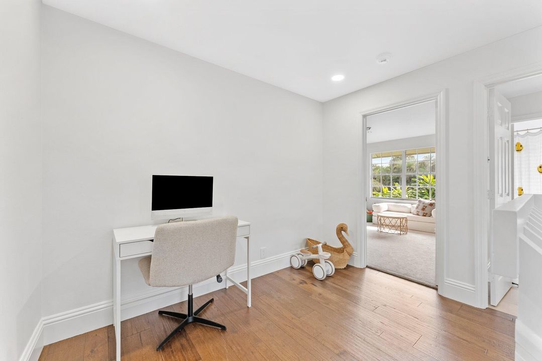 На продажу: $2,250,000 (6 спален, 4 ванн, 4033 Квадратных фут)