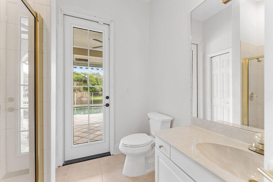 На продажу: $2,250,000 (6 спален, 4 ванн, 4033 Квадратных фут)