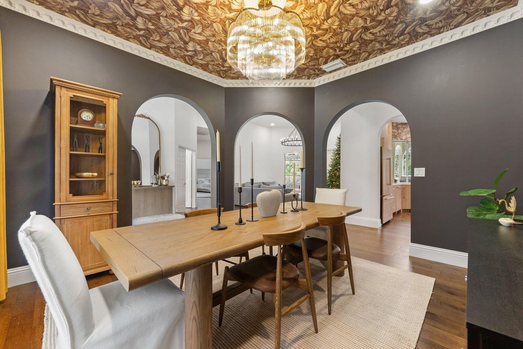 На продажу: $2,250,000 (6 спален, 4 ванн, 4033 Квадратных фут)