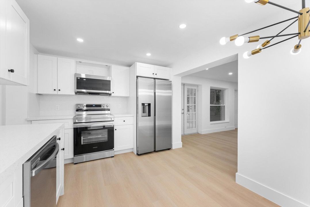 For Sale: $650,000 (4 beds, 2 baths, 1308 Square Feet)