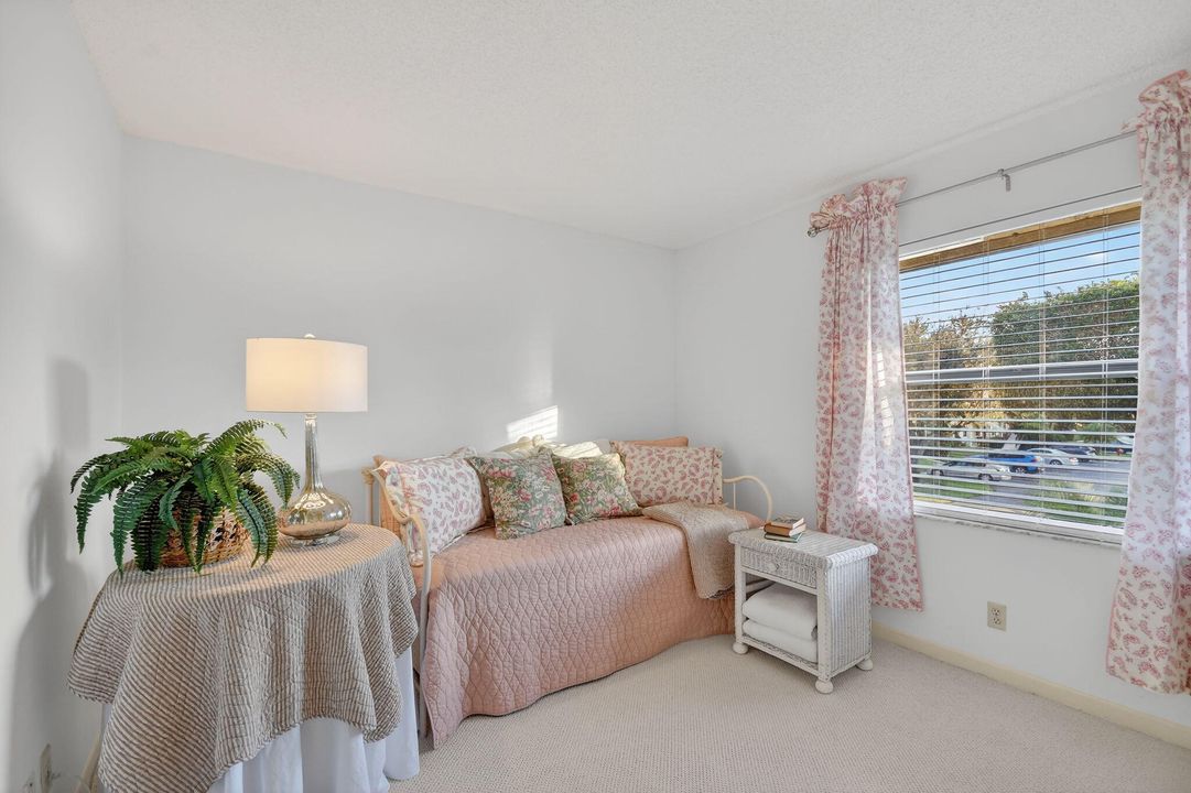 En Venta: $169,900 (2 camas, 2 baños, 954 Pies cuadrados)