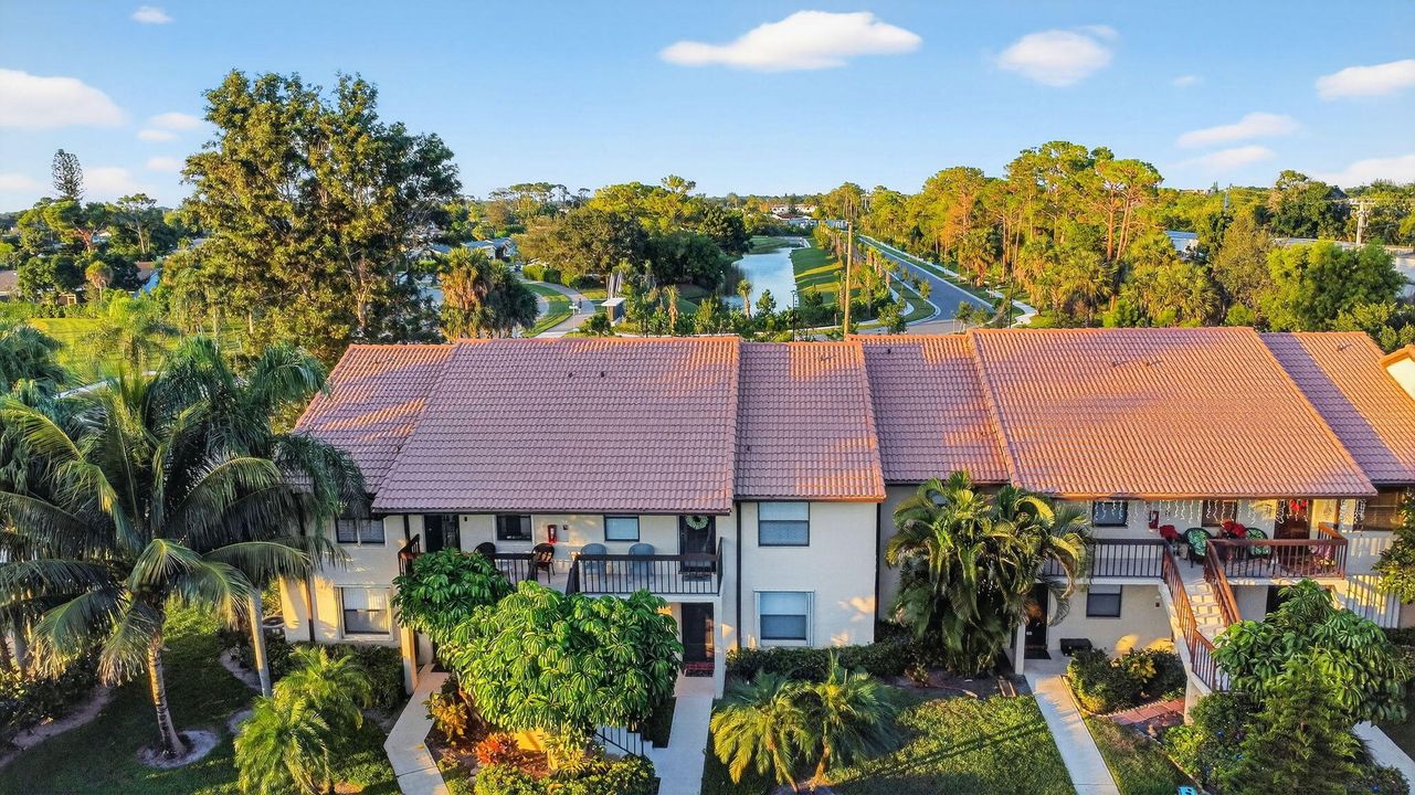 En Venta: $169,900 (2 camas, 2 baños, 954 Pies cuadrados)