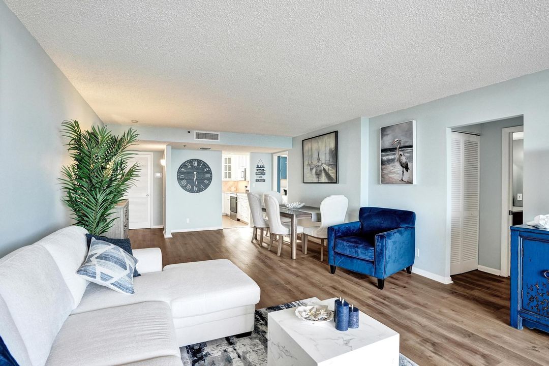 For Rent: $5,500 (2 beds, 2 baths, 1270 Square Feet)